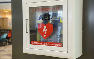 Cheerleader 17 has cardiac arrest at sports event. Her mom saves her life